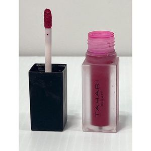 Tahari Beauty - Liquid Matte Lip Color - Berry Darling